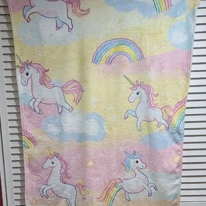 Unicorn Rainbow Cozy Plush Throw Lapdize Blanket - Pastel Pink, Yellow, Blue NWT